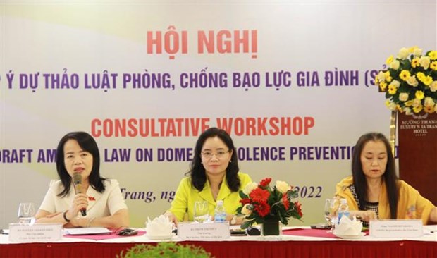 Le projet de loi sur la violence domestique amendée discuté à Khanh Hoa