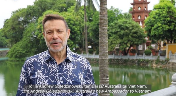 Le nouvel ambassadeur australien se rend à la pagode Trân Quôc