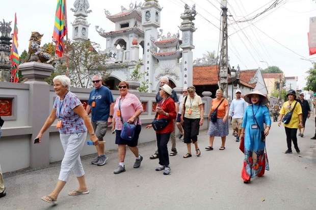Le Vietnam accueille environ 1,87 million de touristes étrangers en neuf mois