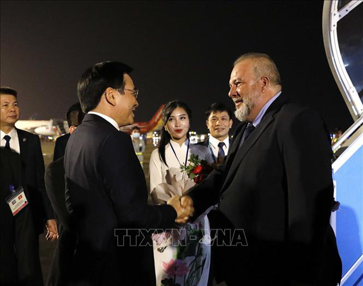 Le Premier ministre cubain entame sa visite officielle au Vietnam