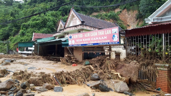Des crues font huit morts dans les provinces de Nghe An et Ha Tinh