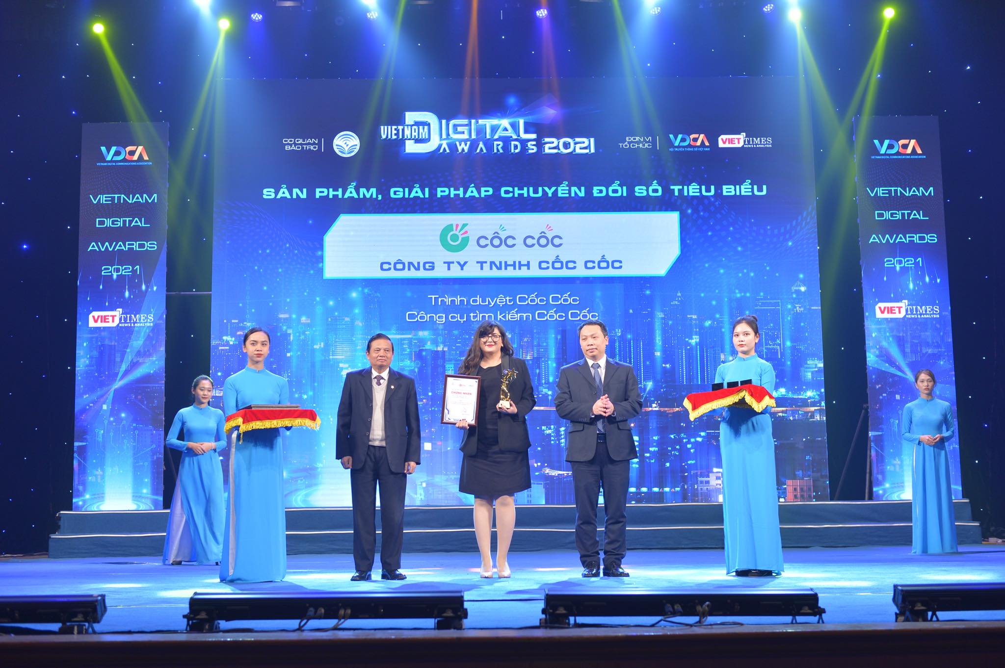 Remise des prix de la Transition numérique du Vietnam 2022