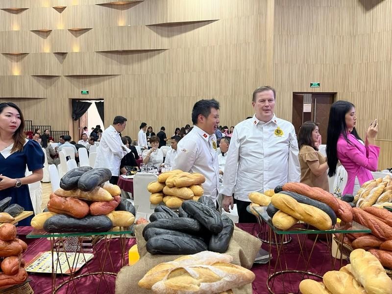 Un atelier met en lumière la valeur culturelle du sandwich vietnamien banh mi