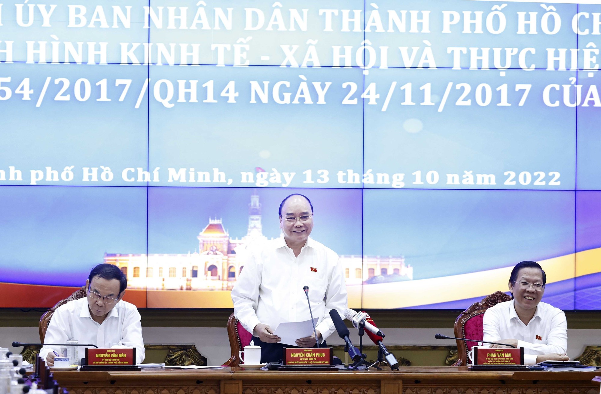 Le président exhorte HCM-Ville à résoudre rapidement les problèmes urgents des habitants