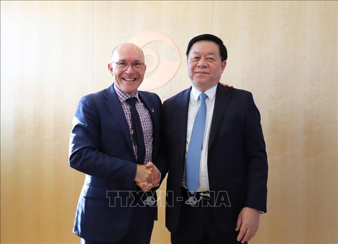 Approfondir les relations entre le Parti communiste du Vietnam et les partis politiques d Autriche