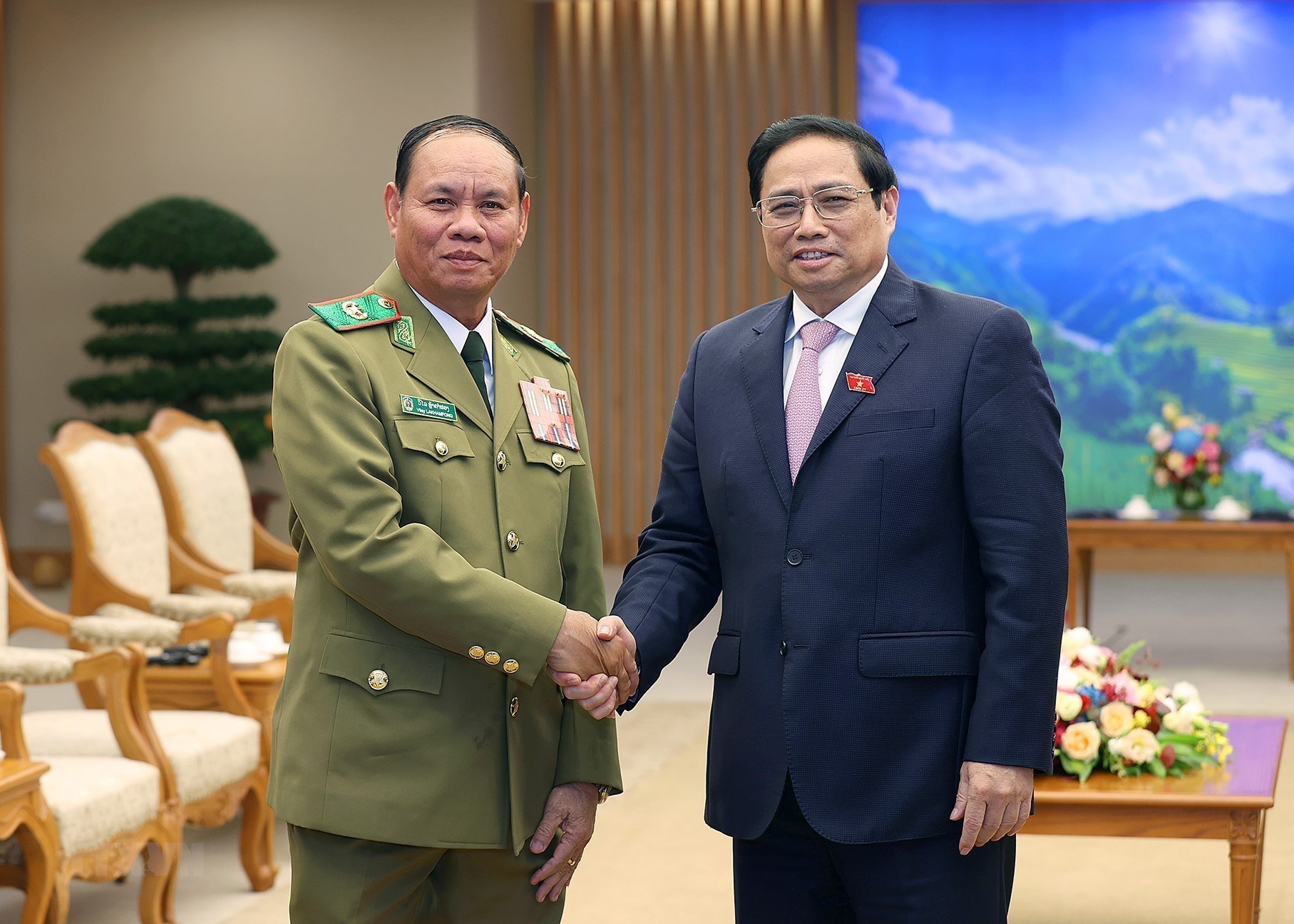 Coopération de défense et de sécurité, pilier important des relations Vietnam-Laos