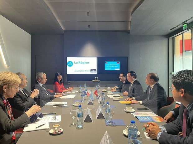 Thai Binh renforce sa coopération avec la région Auvergne - Rhône - Alpes France
