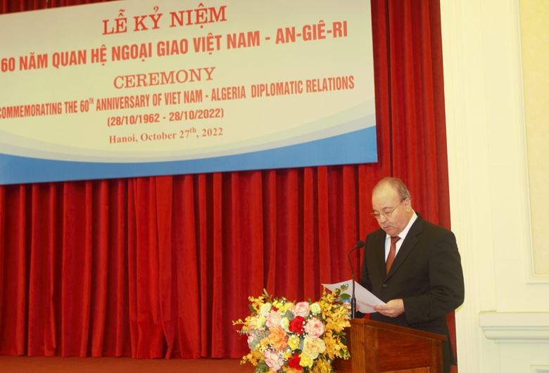Célébration des 60 ans de l établissement des relations diplomatiques entre le Vietnam et l Algérie