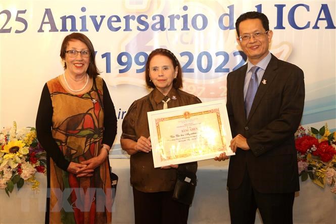 Célébration du 25e anniversaire de l’Institut culturel Argentine-Vietnam