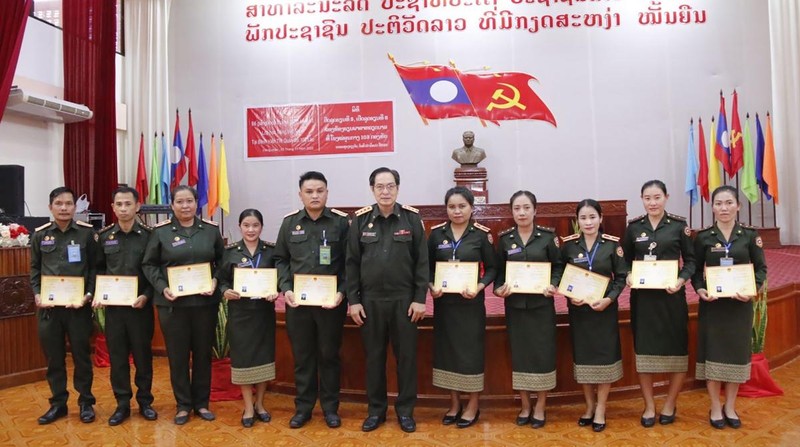 Le vietnamien est enseigné dans un hôpital militaire du Laos