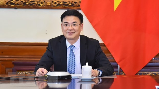 Vietnam et Angola promeuvent les relations d amitié et la coopération multiforme