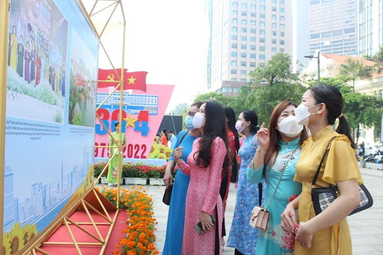 Ho Chi Minh-Ville - 47 ans avec tout le pays, pour tout le pays