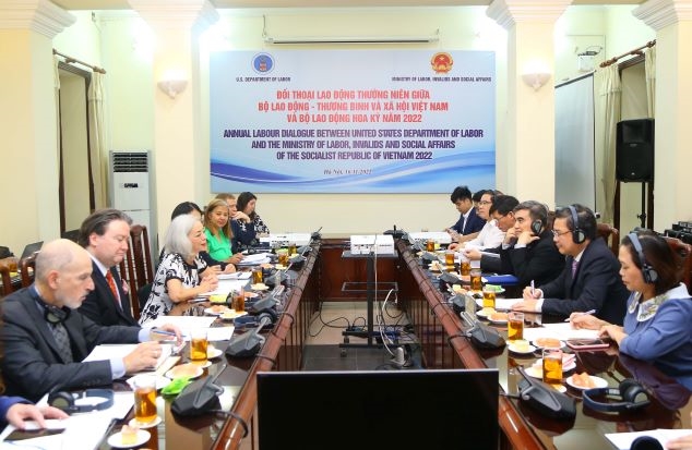 Le Vietnam et les États-Unis tiennent leur 16e dialogue social