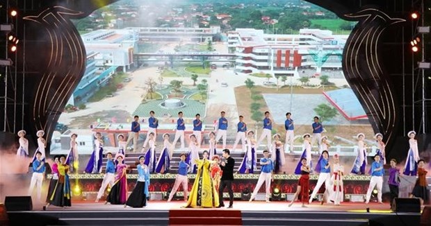 Ouverture du Festival de Trang An 2022 dans la province de Ninh Binh