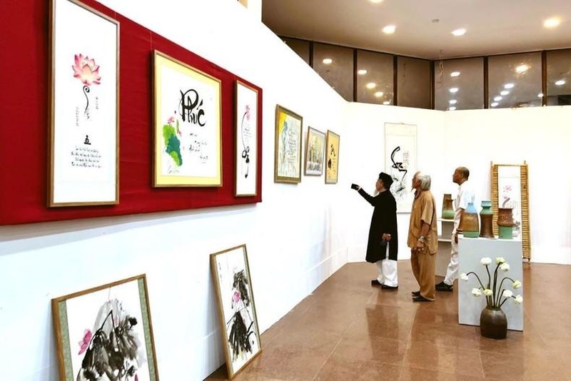 Un espace artistique met en lumière le lotus dans la culture vietnamienne