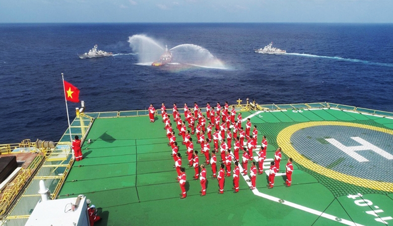 Diffusion du film documentaire Vietnam - Patrie vue de la mer