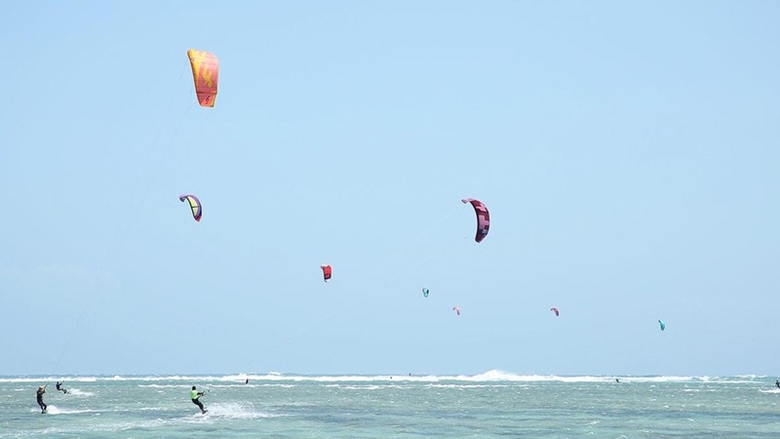Ninh Thuan lancera la Semaine internationale du kitesurf 2022
