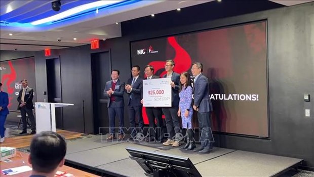 GeneStory remporte le concours de startups VietChallenge 2022
