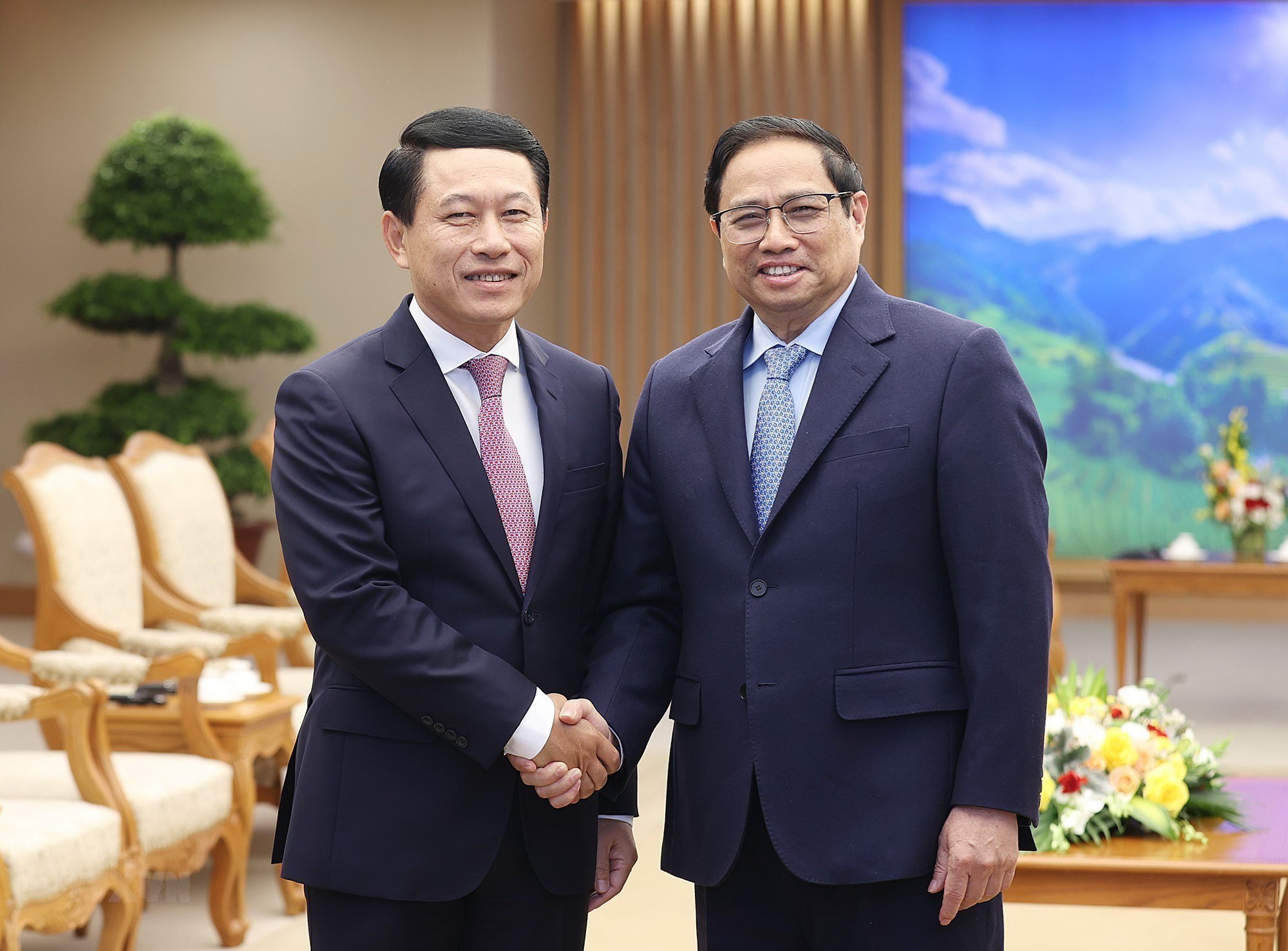 Les relations Vietnam-Laos sont uniques dans le monde