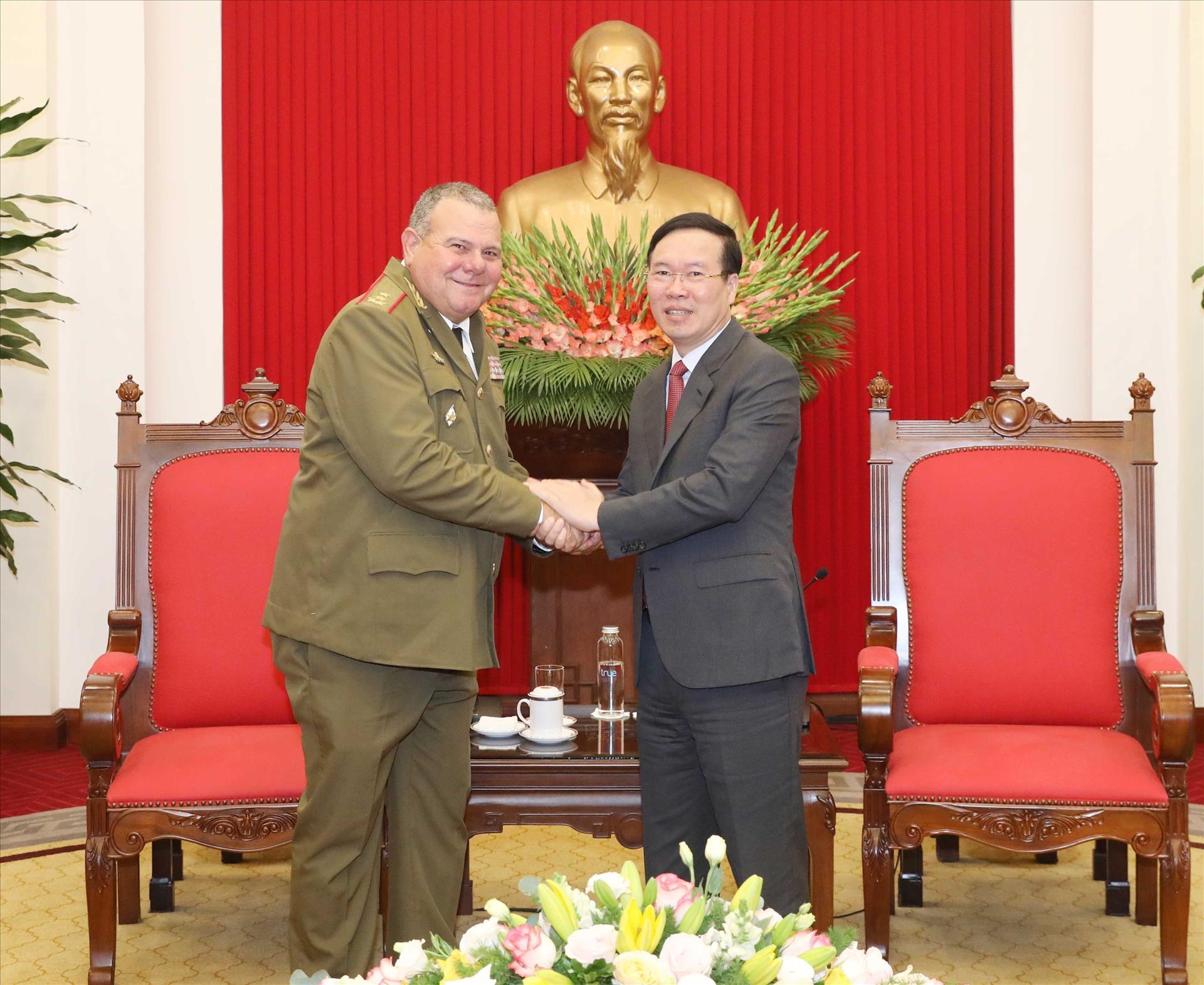 Vietnam et Cuba consolident leur coopération dans la défense