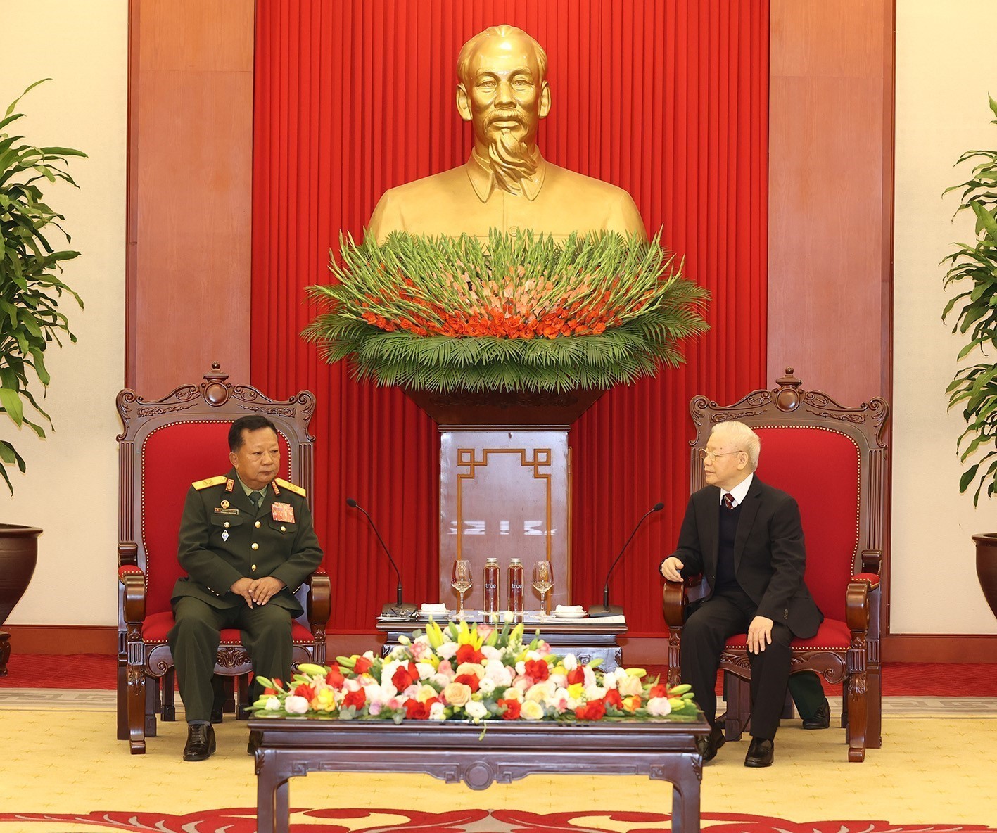 Promouvoir l’importance de l’amitié spéciale Vietnam-Laos au sein des deux armées