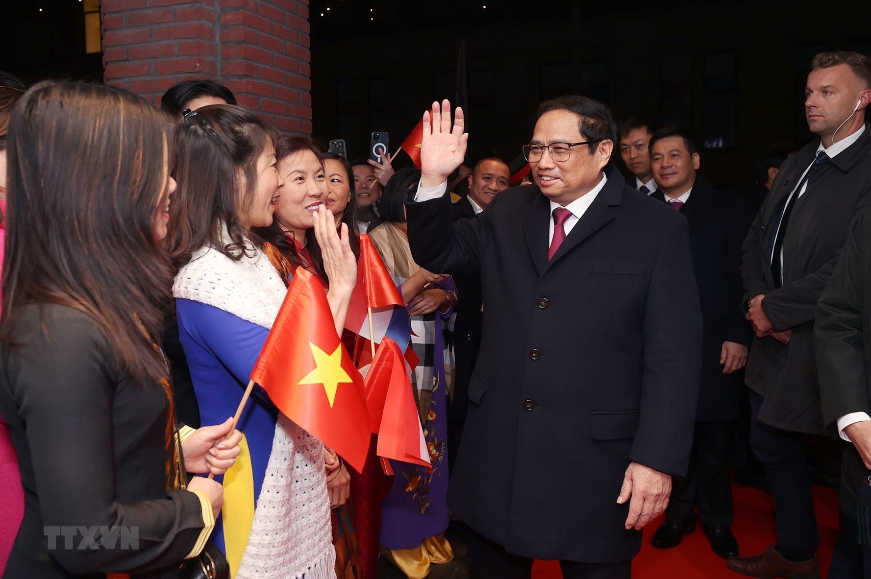 Le Premier ministre Pham Minh Chinh rencontre des Vietnamiens aux Pays-Bas