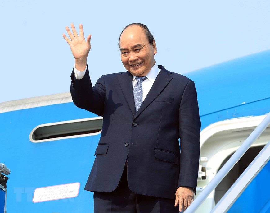 Le président Nguyên Xuân Phuc s envole pour l Indonésie pour une visite d’État