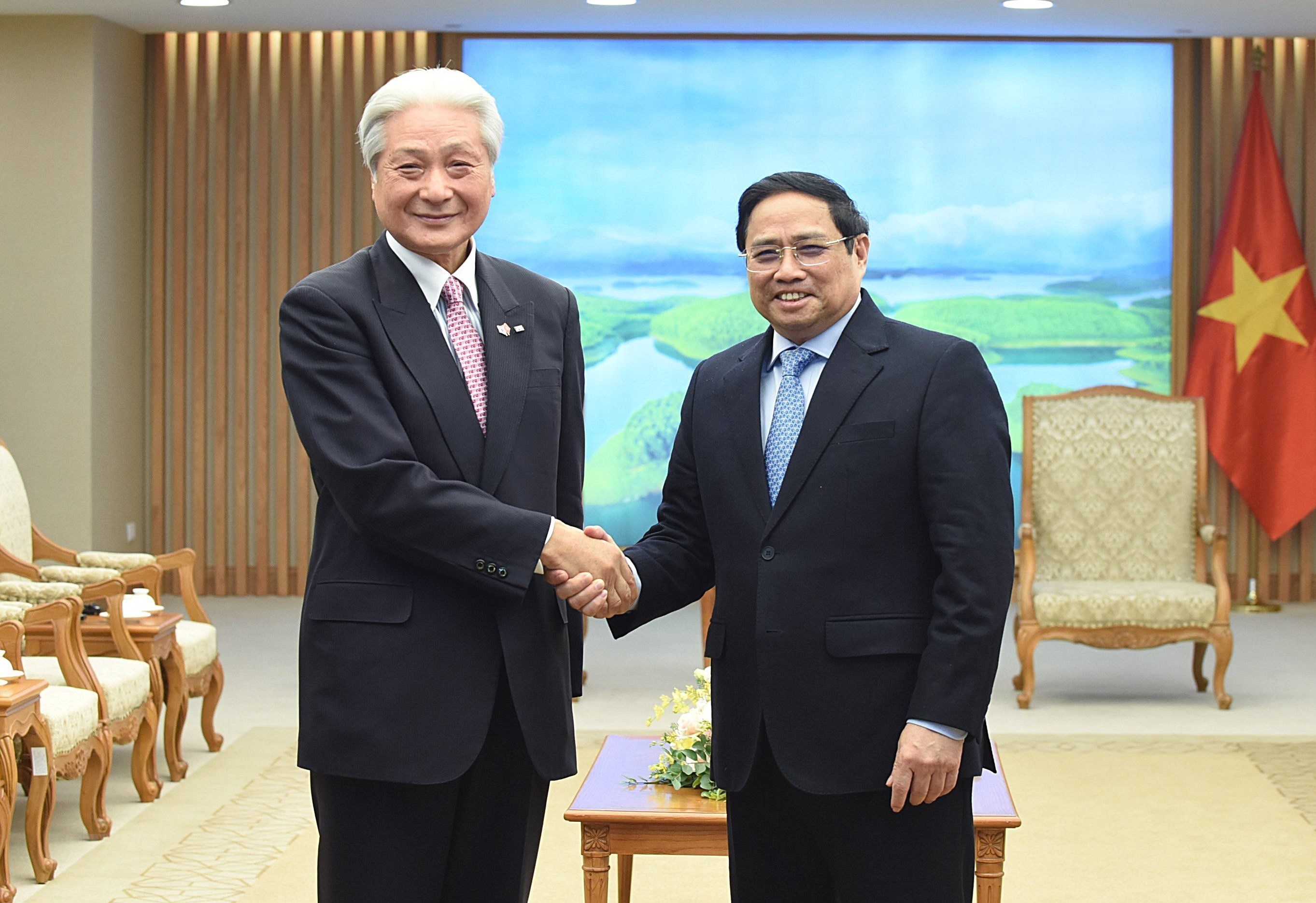 Le Premier ministre reçoit le gouverneur de la préfecture japonaise de Tochigi