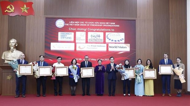 Sept ONG à l’honneur pour leurs contributions au développement du Vietnam