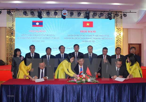 Quang Tri et Thua Thien-Hue boostent leur coopération avec des provinces lao