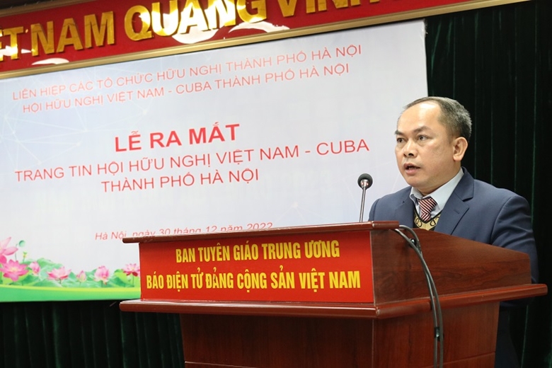 Lancement du site web de l Association d amitié Vietnam - Cuba de Hanoï