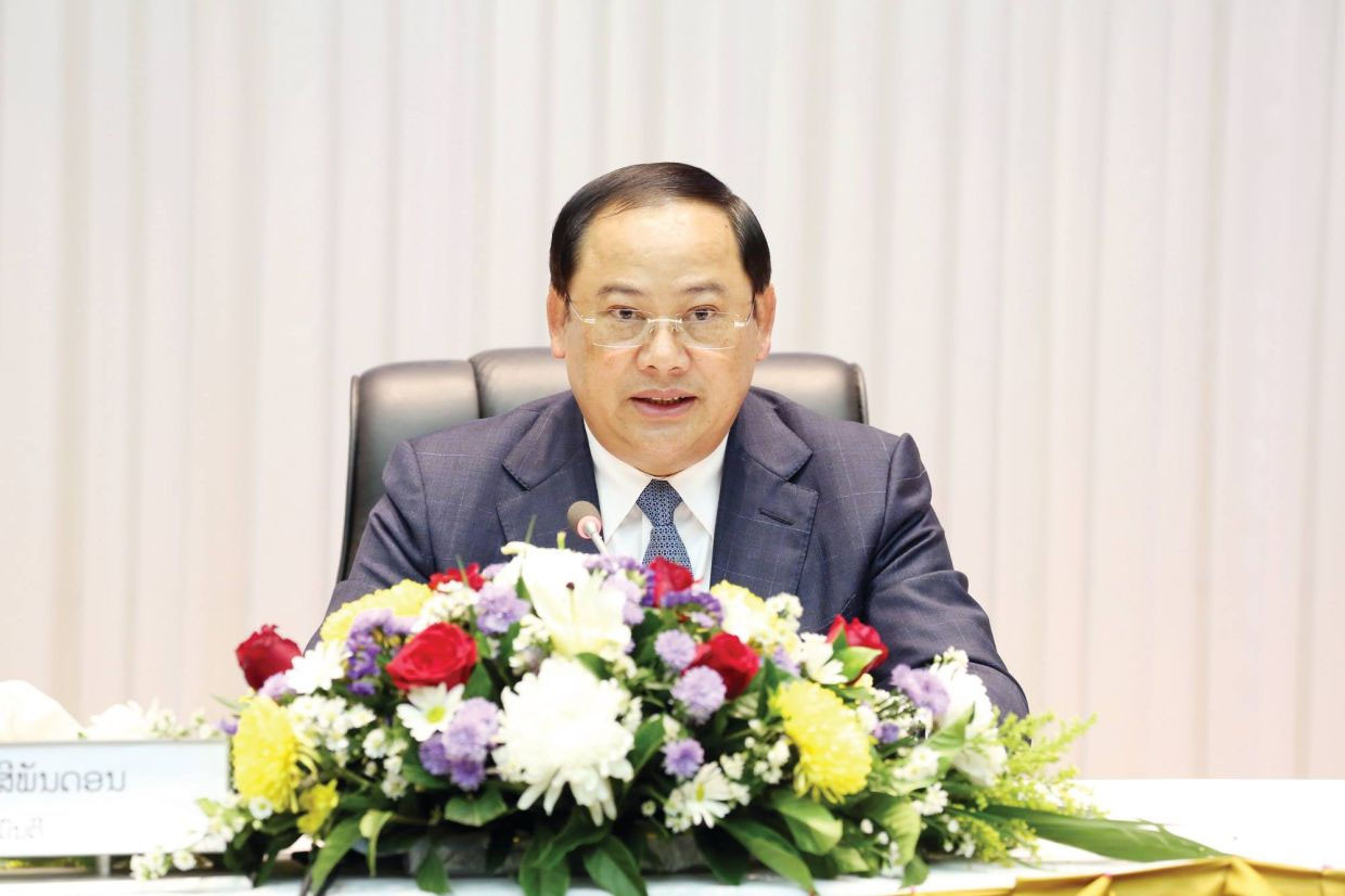 Le Premier ministre Pham Minh Chinh félicite son nouveau homologue laotien