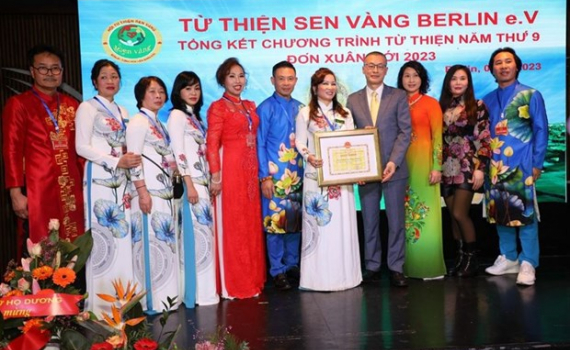 Une fondation caritative vietnamienne à Berlin aide les personnes défavorisées