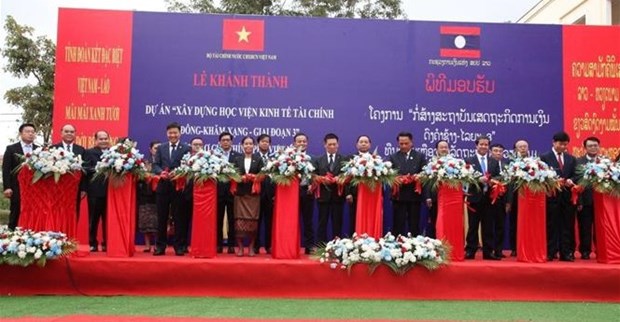 Inauguration de l Académie d économie et de finance Dongkhamxang financée par le Vietnam