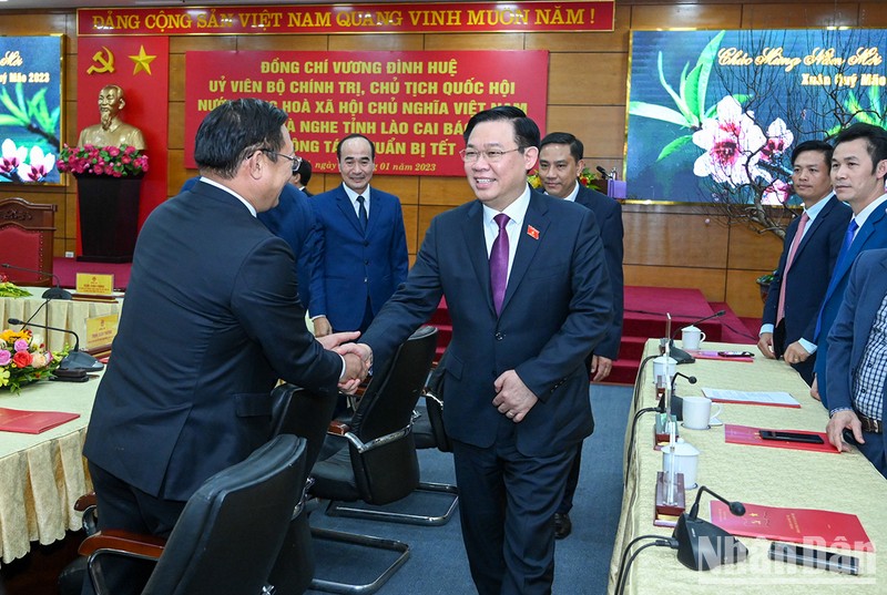 Têt 2023 le président de l Assemblée nationale en visite dans la province de Lao Cai