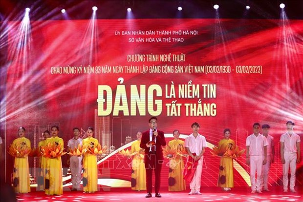 Un journal lao fait l éloge des succès du Parti communiste du Vietnam