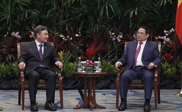 Le Premier ministre Pham Minh Chinh parle business à Singapour