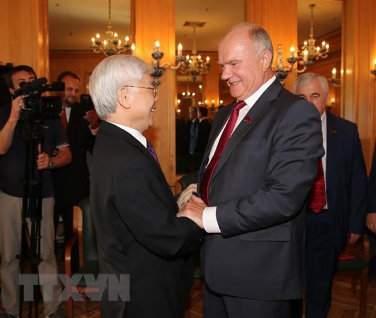 Le leader vietnamien félicite le Parti communiste russe pour son 30e anniversaire