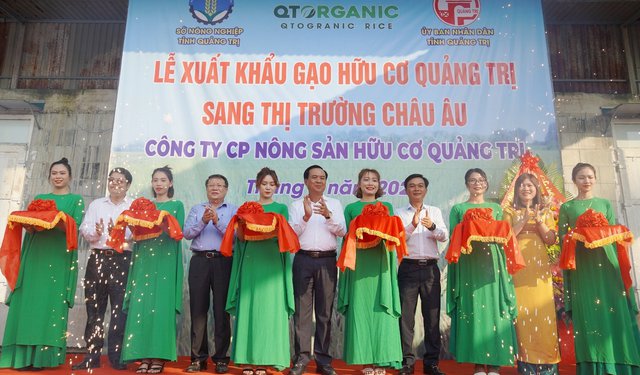 Quang Tri exporte le premier lot de riz bio vers l’Europe