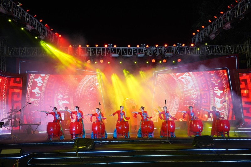 Programme artistique en l’honneur des 80 ans du Programme sur la culture vietnamienne