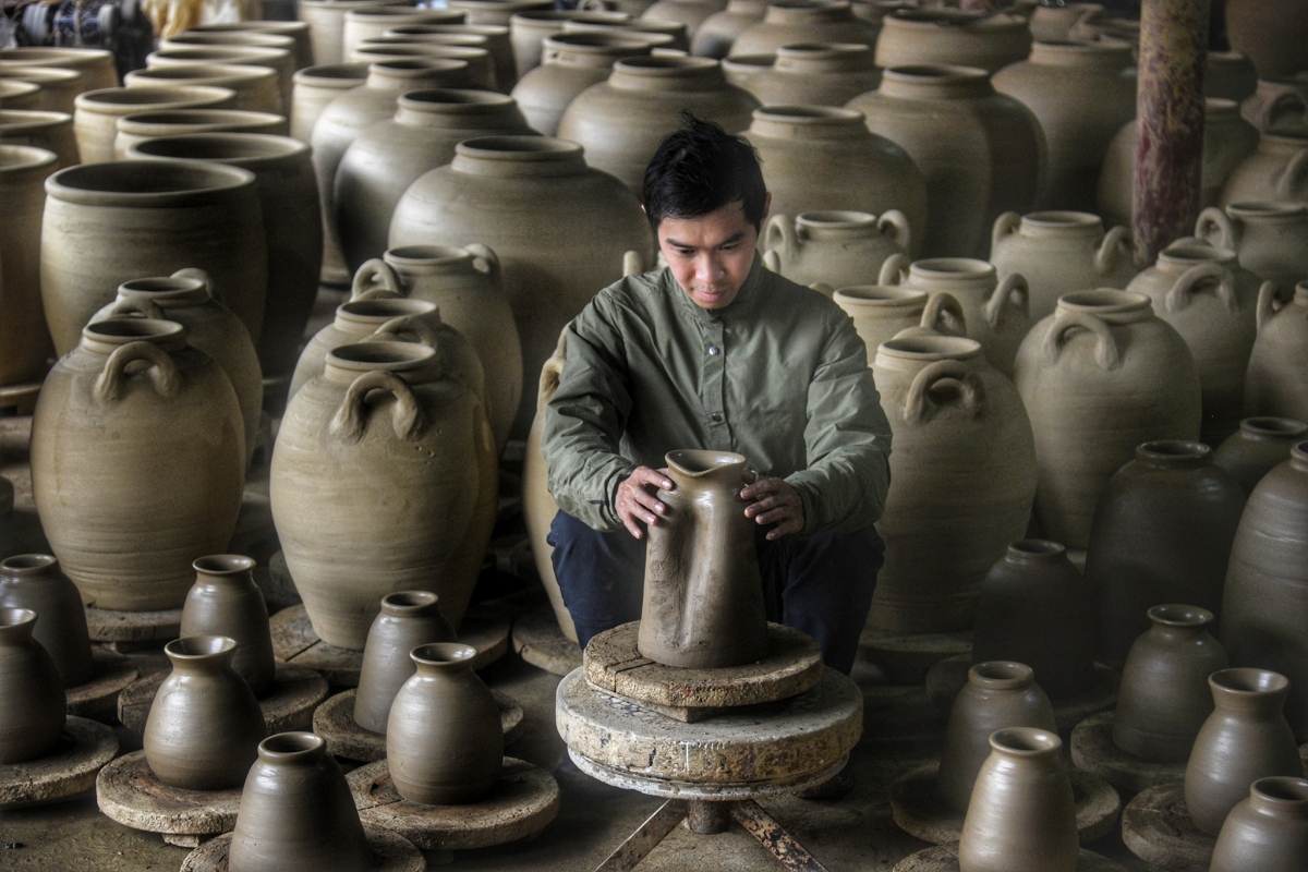 Garder le feu pour les villages de métiers artisanaux traditionnels à l ère du numérique