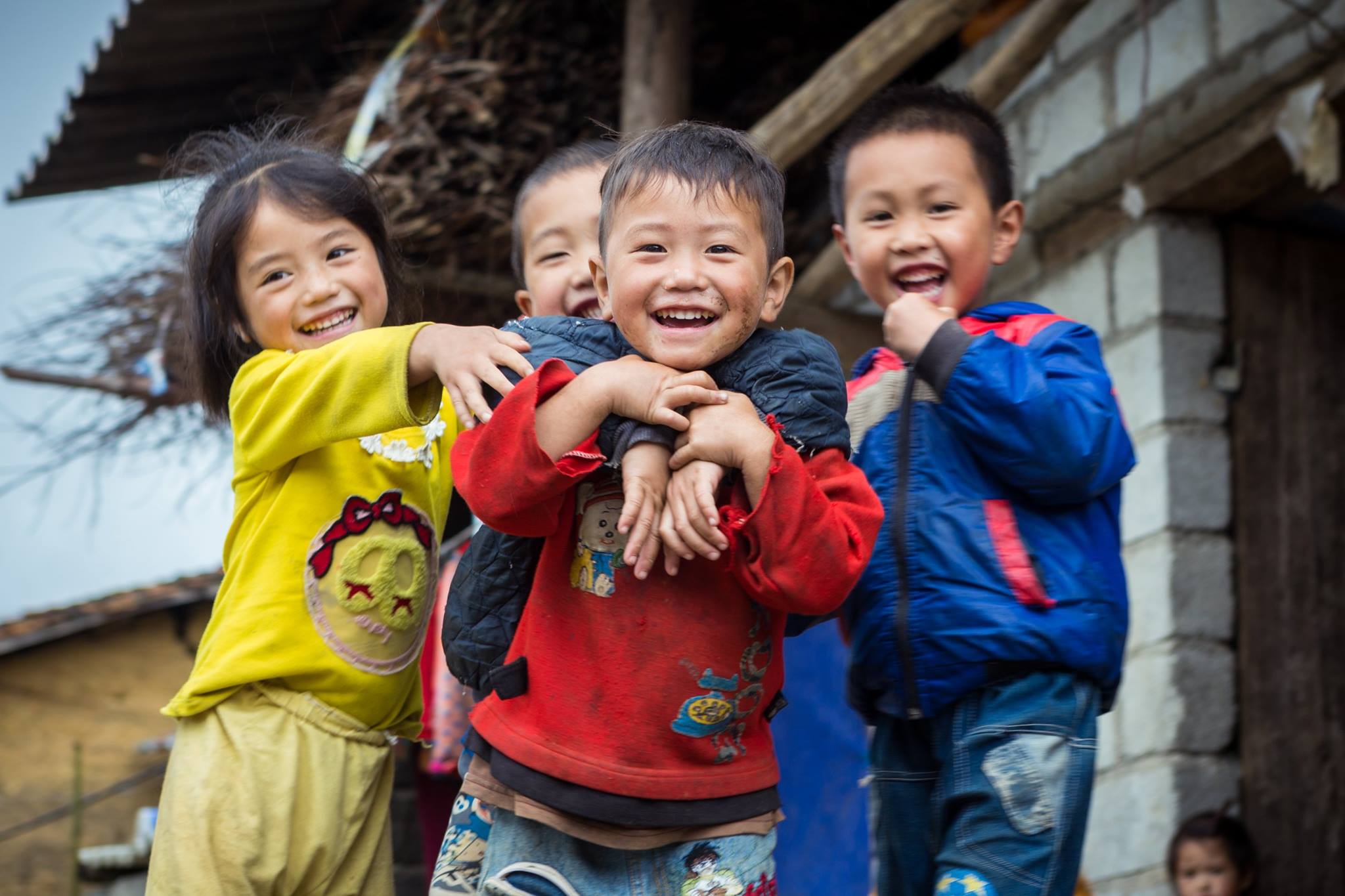 Projet de soutien à l’apprentissage et à l’alimentation à plus de 30 000 enfants déshérités