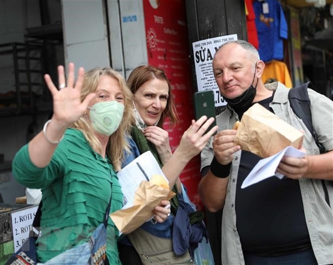 Rétablissement des liaisons aériennes, le Vietnam a accueilli plus de 1,8 millions de visiteurs internationaux