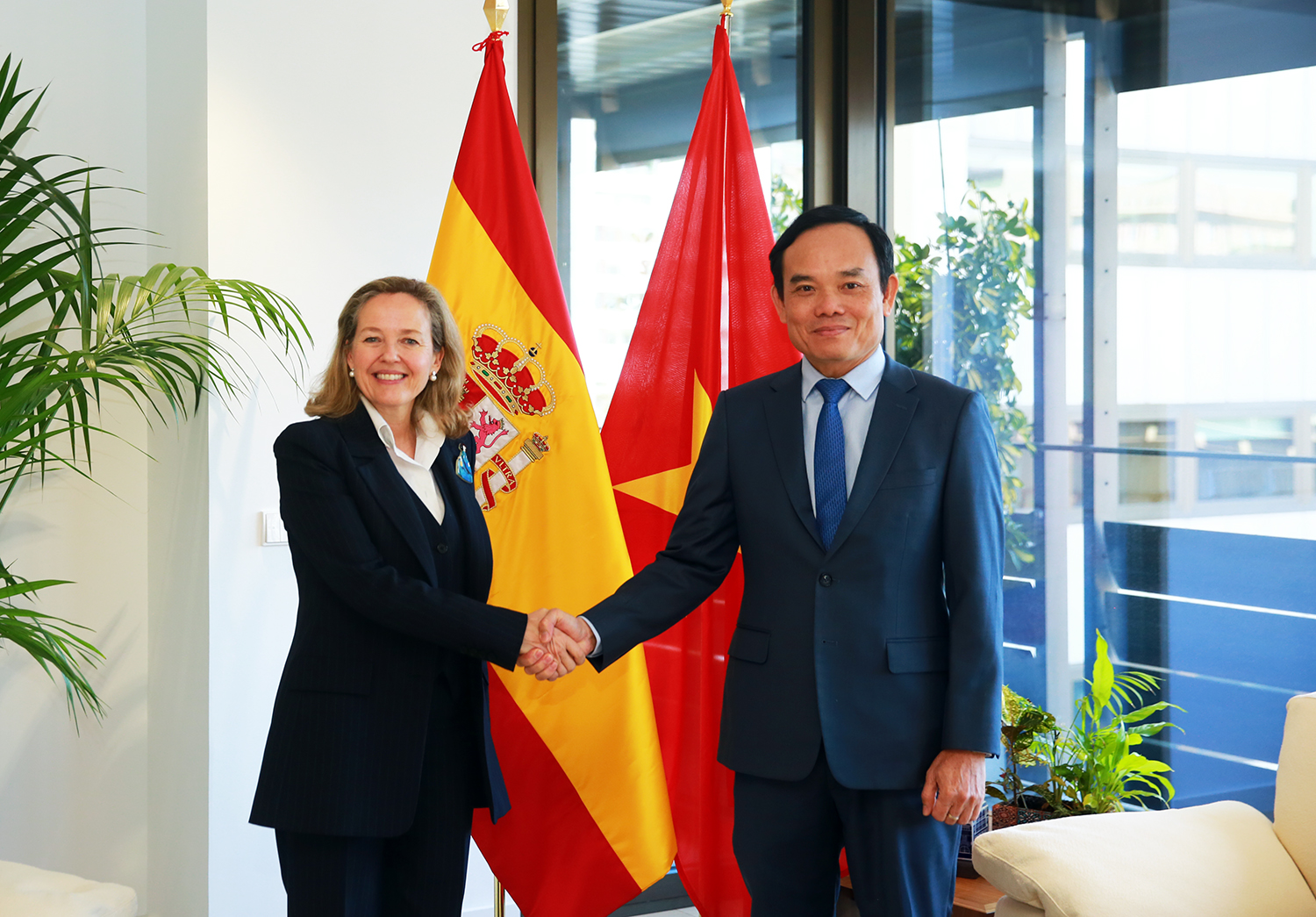 Entretien entre le vice-PM, Trân Luu Quang, et son homologue espagnol à Madrid