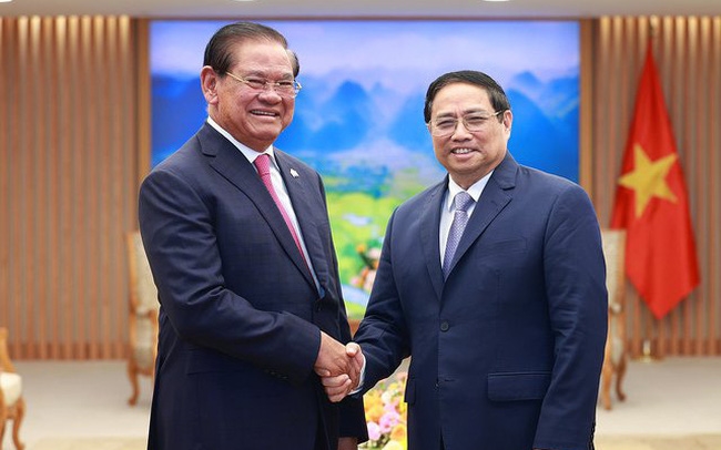 Le PM vietnamien reçoit le vice-PM cambodgien Samdech Krolahom Sar Kheng