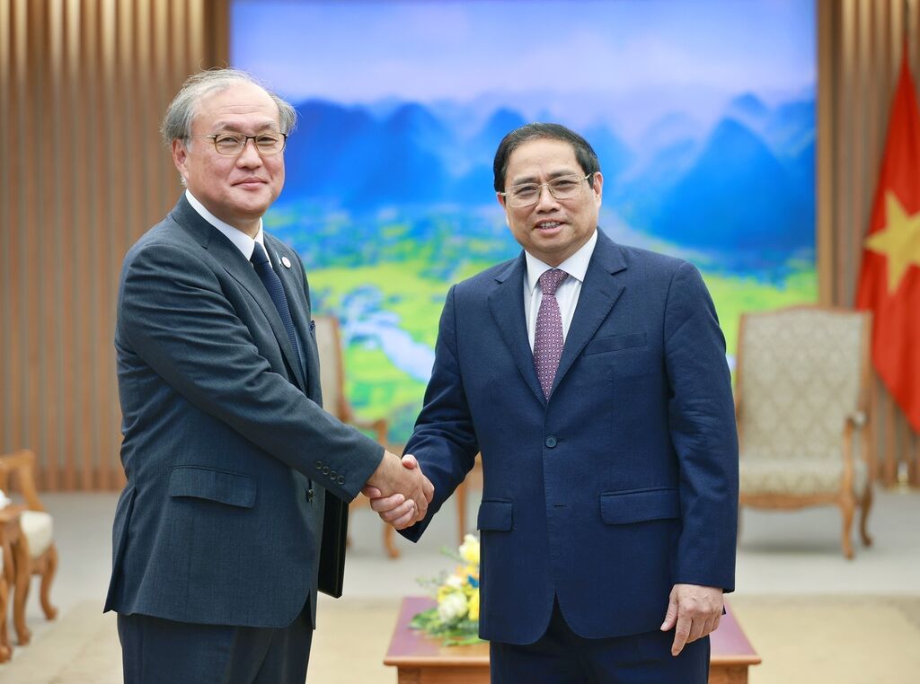 Premier ministre le Japon, partenaire stratégique à long terme du Vietnam