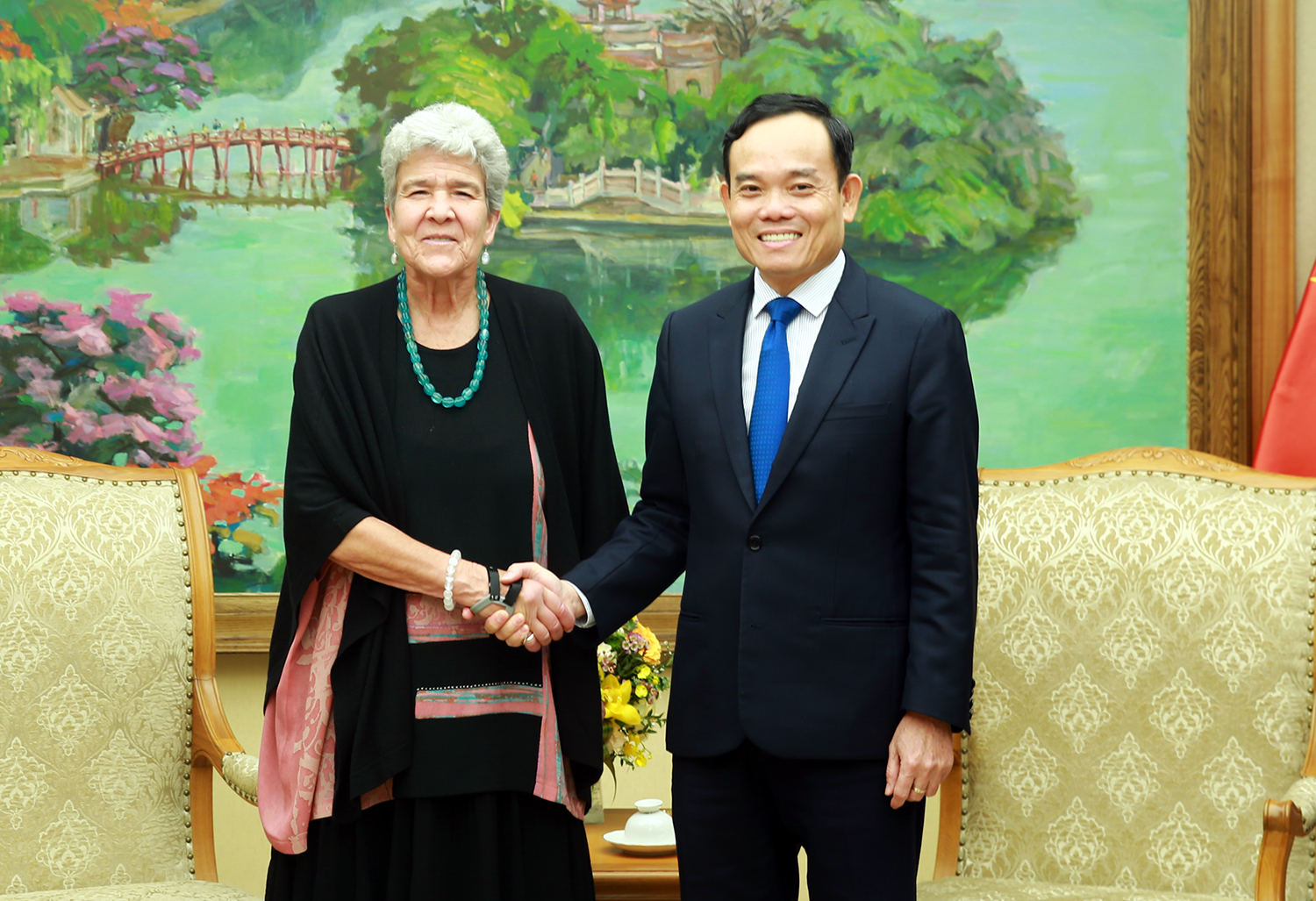 Le vice-PM Tran Luu Quang reçoit la sous-secrétaire américaine au Commerce international