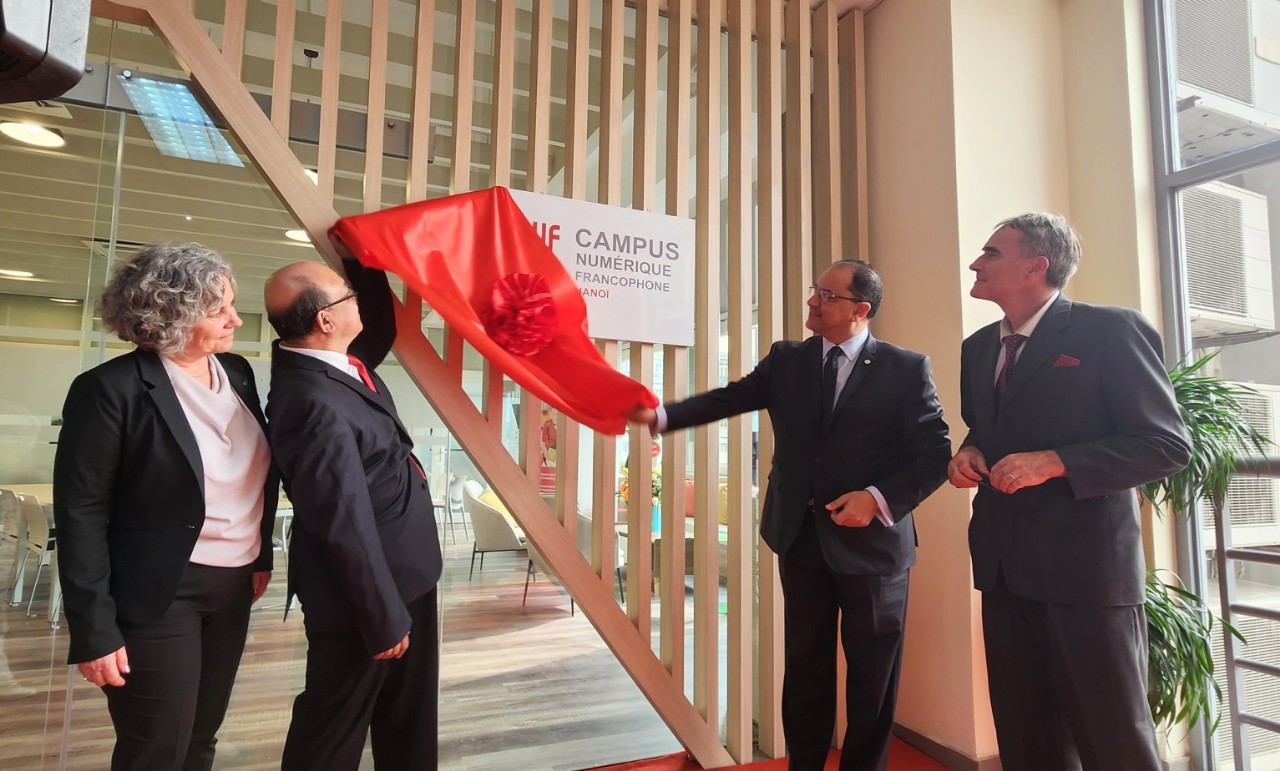 L AUF accompagne les jeunes vietnamiens dans les activités d entrepreneuriat et de transformation numérique