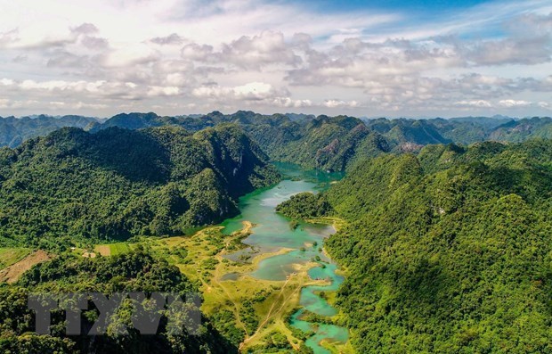 Lang Son envisage de construire quatre itinéraires pour une visite panoramique du géoparc