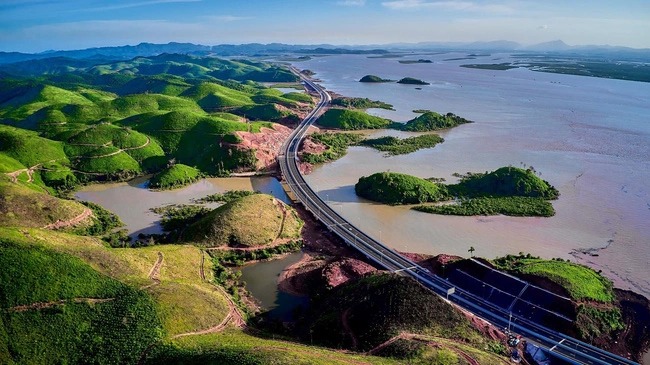 Le Vietnam compte un réseau autoroutier de plus de 1 150 km